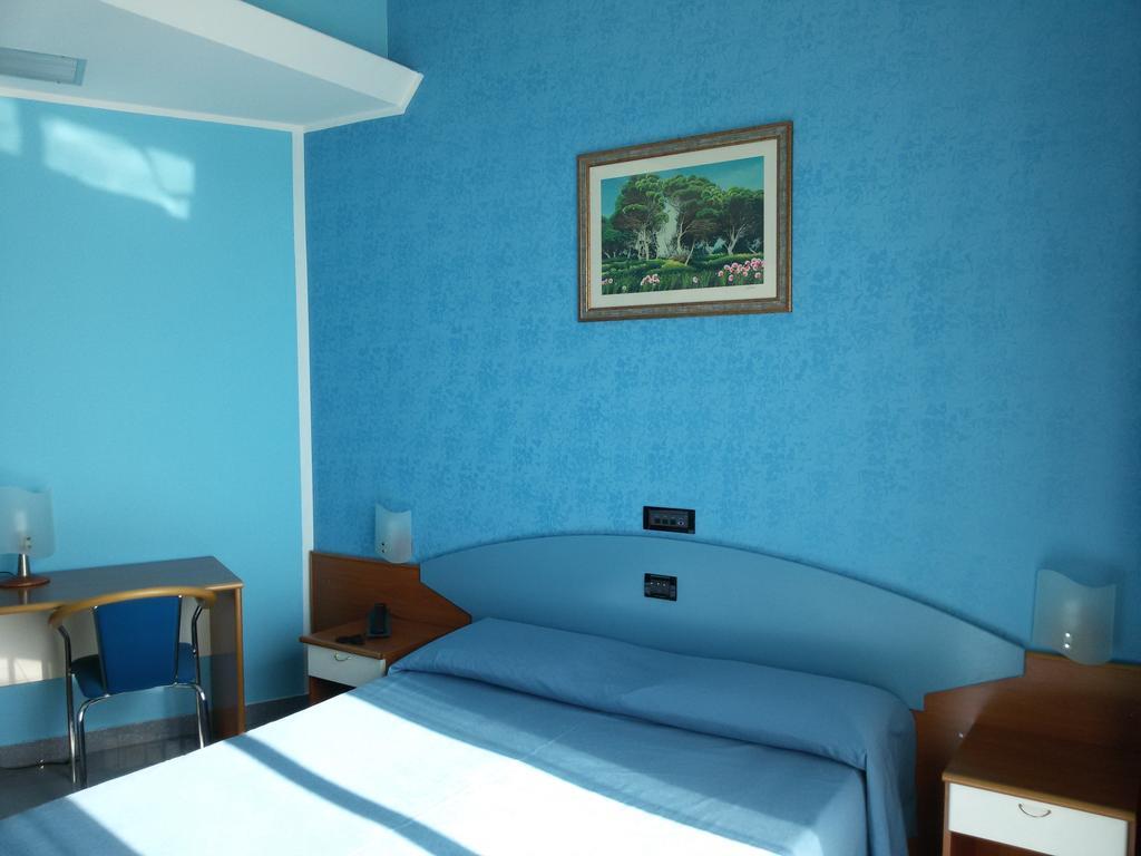 Hotel Ristorante Miramare Marina di Gioiosa Ionica Kamer foto