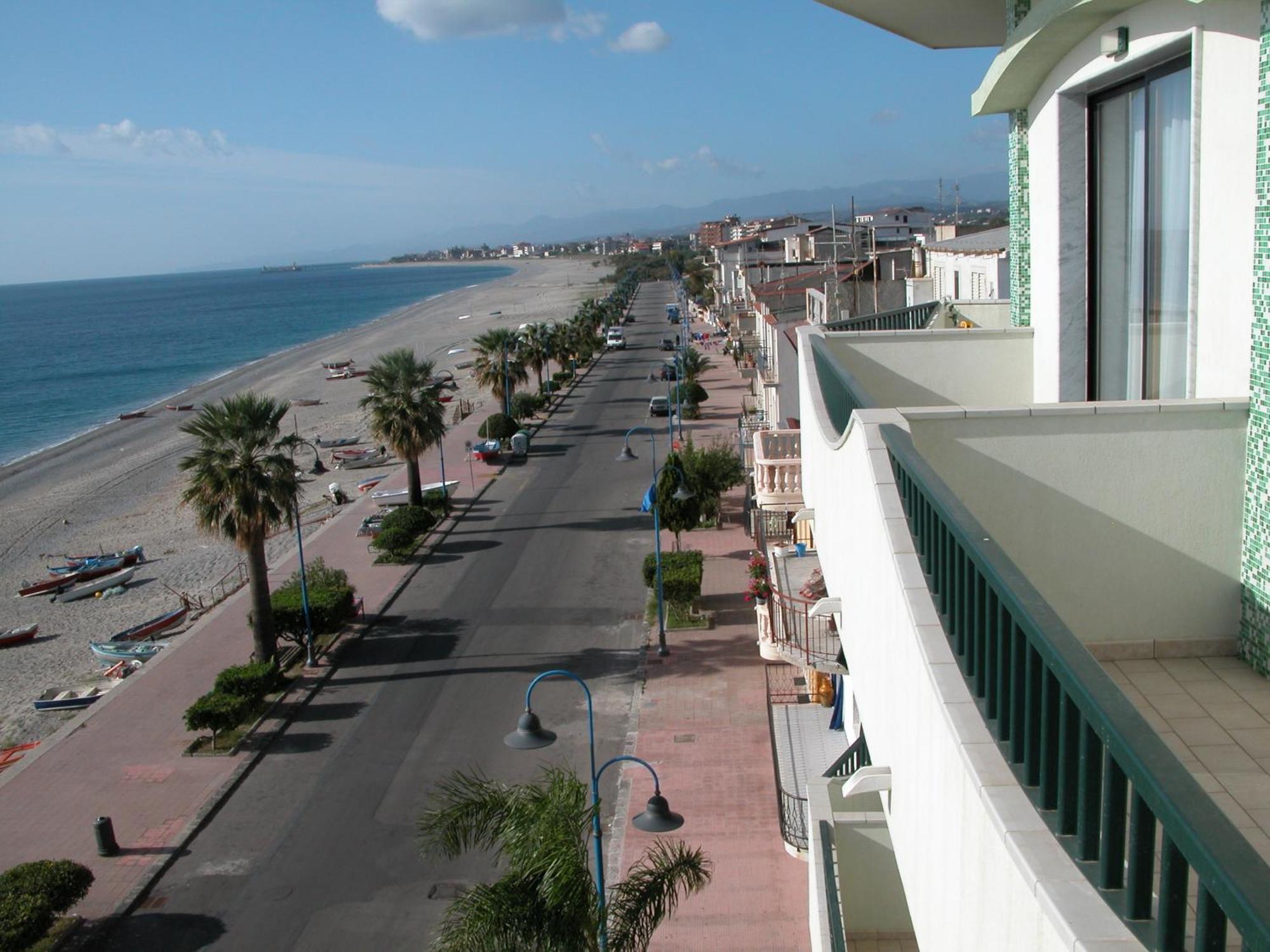 Hotel Ristorante Miramare Marina di Gioiosa Ionica Buitenkant foto