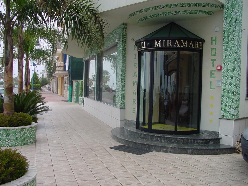 Hotel Ristorante Miramare Marina di Gioiosa Ionica Buitenkant foto