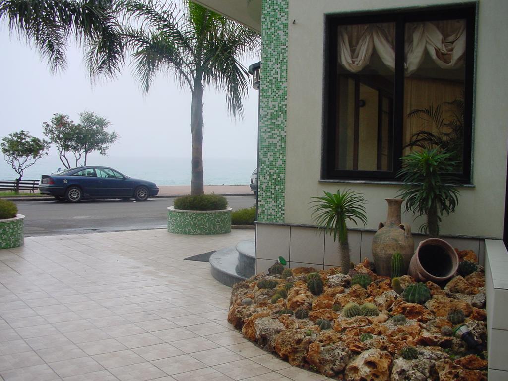 Hotel Ristorante Miramare Marina di Gioiosa Ionica Buitenkant foto