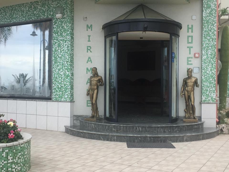 Hotel Ristorante Miramare Marina di Gioiosa Ionica Buitenkant foto