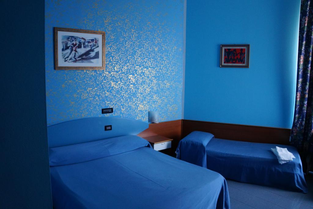 Hotel Ristorante Miramare Marina di Gioiosa Ionica Buitenkant foto