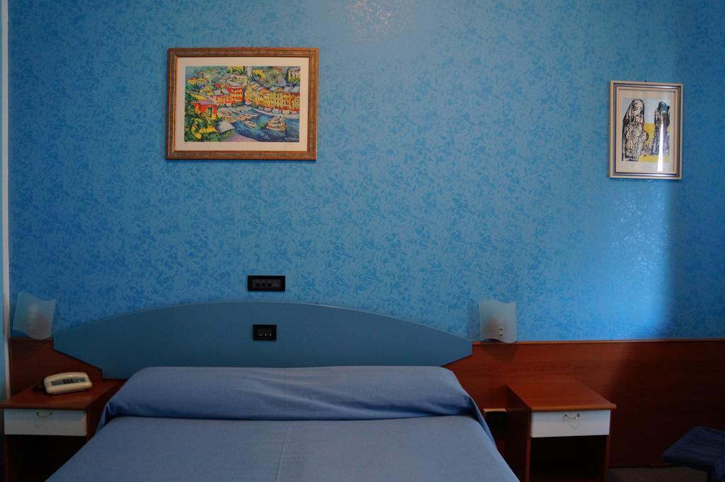 Hotel Ristorante Miramare Marina di Gioiosa Ionica Buitenkant foto
