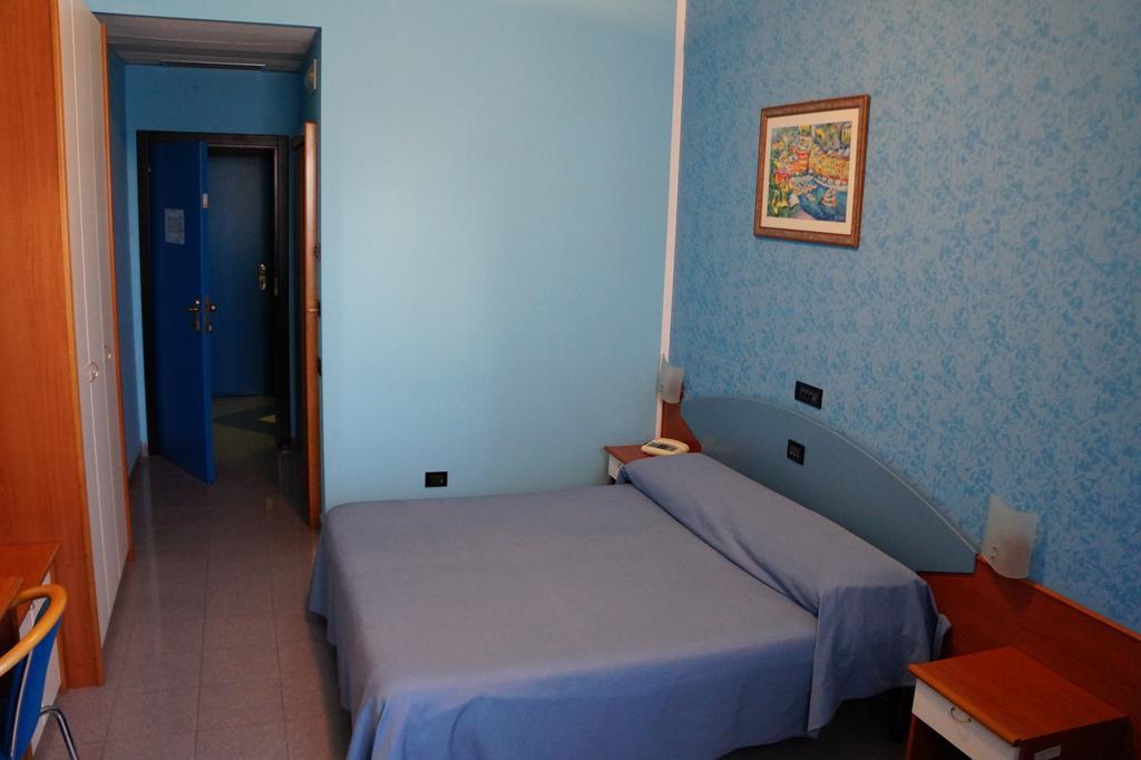 Hotel Ristorante Miramare Marina di Gioiosa Ionica Buitenkant foto