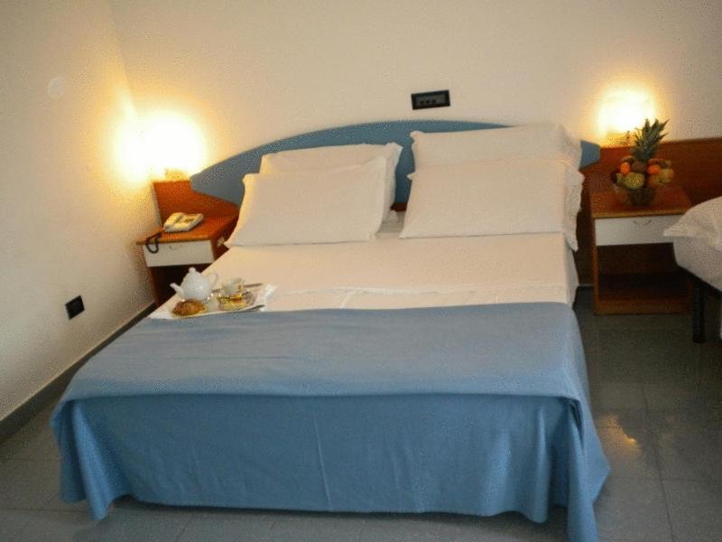 Hotel Ristorante Miramare Marina di Gioiosa Ionica Buitenkant foto