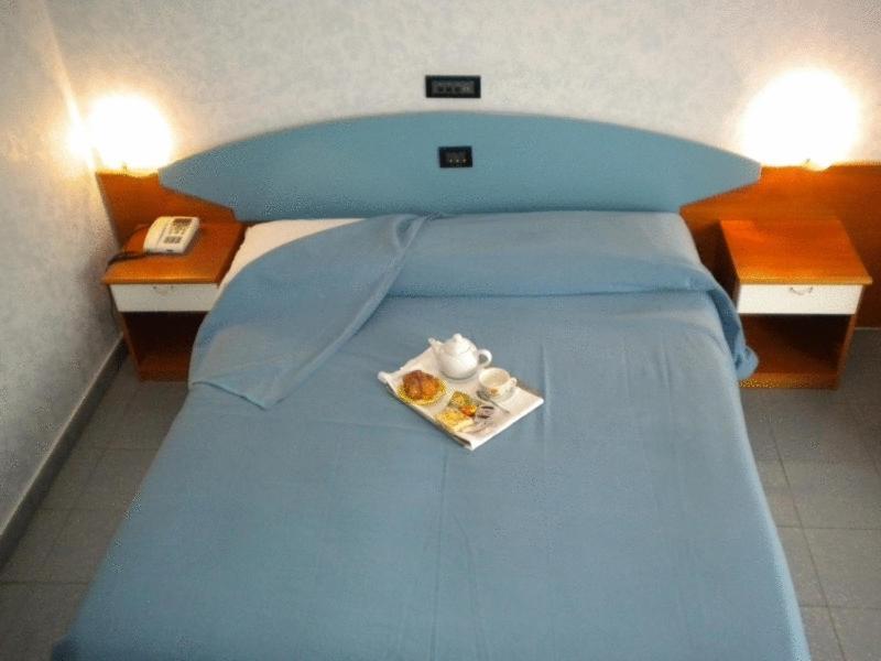 Hotel Ristorante Miramare Marina di Gioiosa Ionica Buitenkant foto