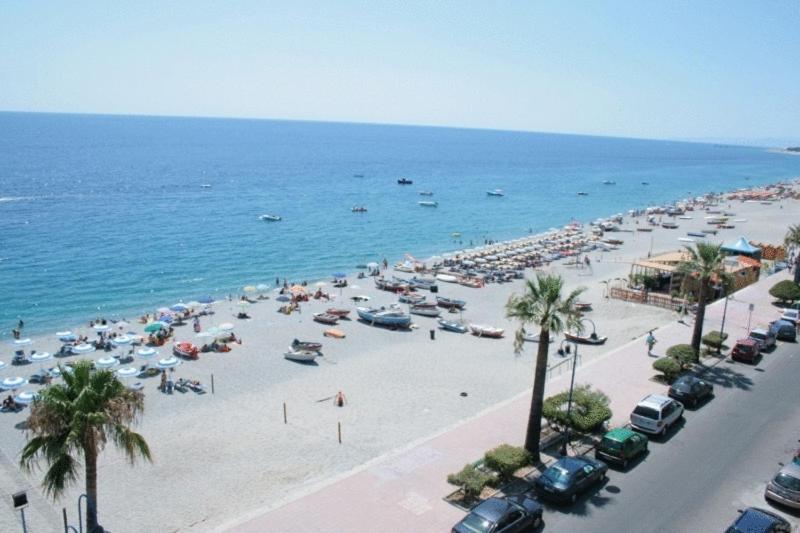 Hotel Ristorante Miramare Marina di Gioiosa Ionica Buitenkant foto